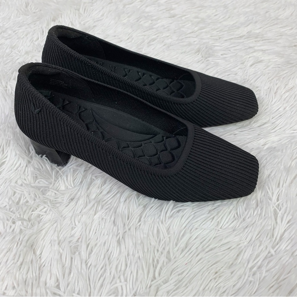 Vivaia Square-Toe Stress Free Chunky Heels in‎ black Square ToeRoomy Toe Box